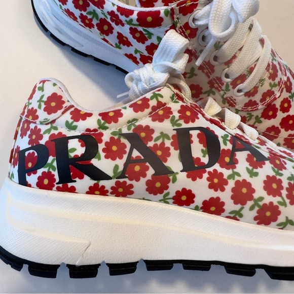 Prada sneakers New European size 36 - Picture 6 of 7